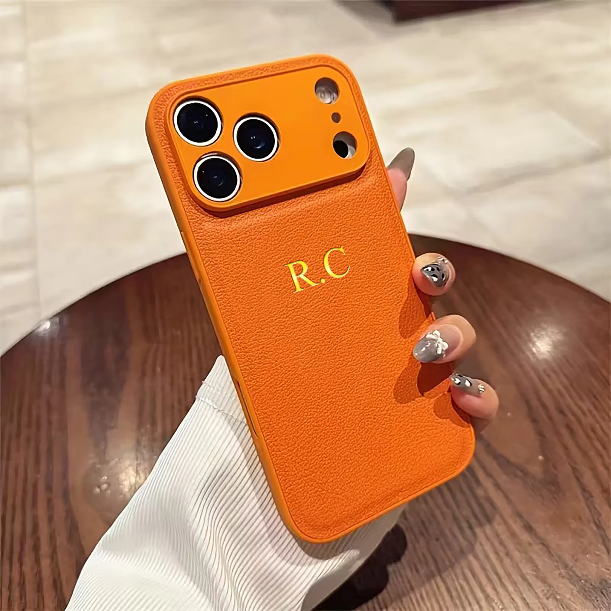 iPhone 13 Pro Max: Personalisierte individuelle Namens-Handyhülle Gold 3D-Heißfolienprägung Kunstlederhülle
