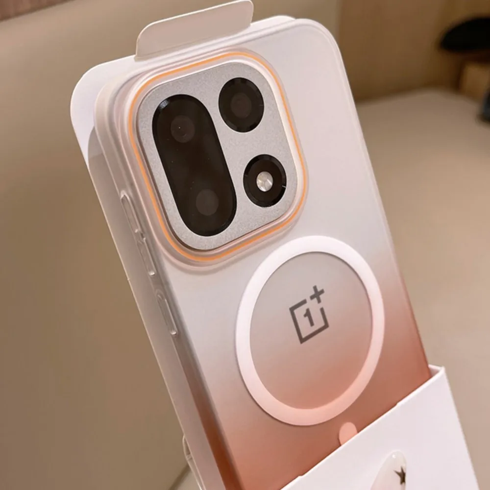 OnePlus 13: Gradient Matte Clear Case 13T 13S 13R ACE 5 6 6T 15 15R Nord 5 für MagSafe Wireless Charging Hartschalenhülle