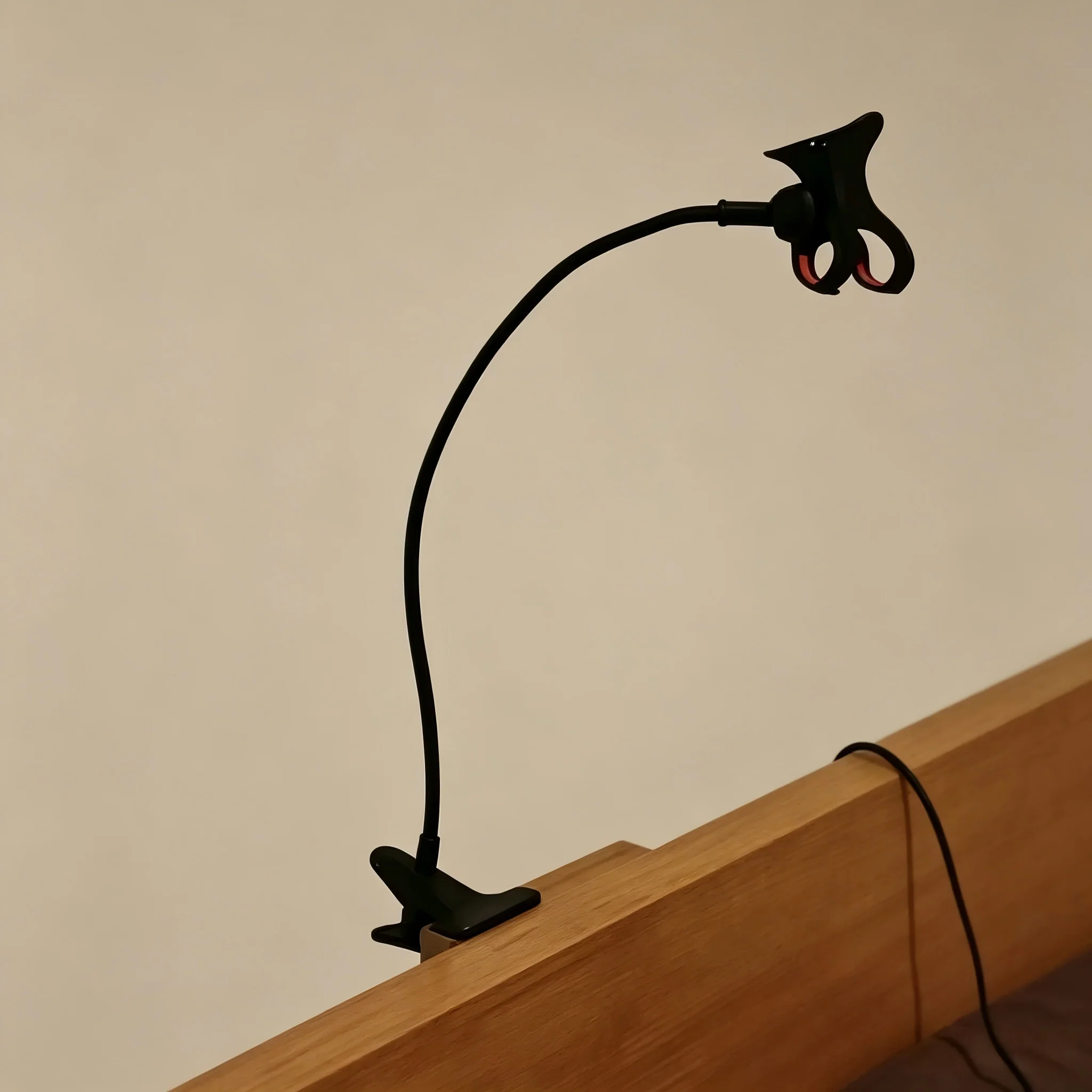 Universell Verstellbarer Langer Arm-Handyhalter für Schreibtisch, Kompatibel mit iPhone, Samsung, Xiaomi, Huawei - Nachttisch-Modell für Alle Handymodelle – Bild 6