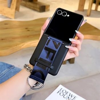 Galaxy Z Flip7: Handschlaufen-Ringhalter Handyhülle Luxuriöse Matte PC Stoßfeste Handkette Band Hülle