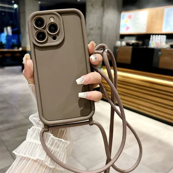 iPhone 14 Plus: Handyhülle mit verstellbarem Umhängeband und weicher Abdeckung