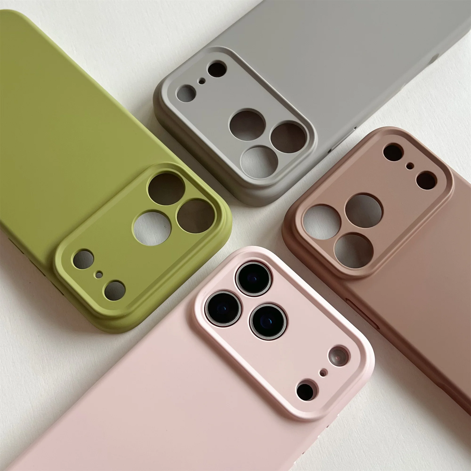 iPhone 17: Stoßfester Bumper, neu, Hülle, gelbes flüssiges Silikonkautschuk